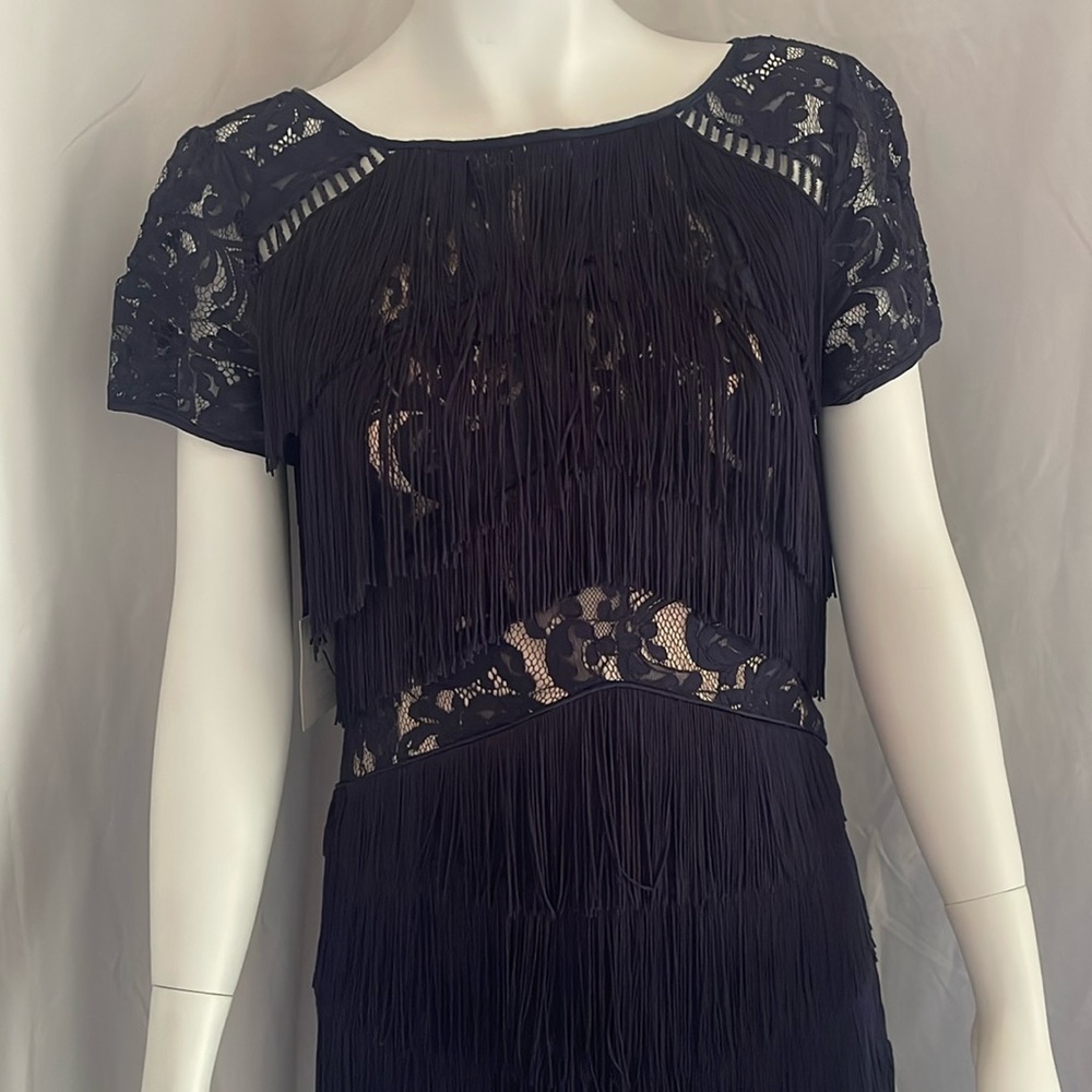 From Bloomingdale’s  navy long evening gown with all fringes and fully lined - Picture 17 of 17